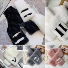 Scarves Women Fluffy Scarf Luxury Brand Shawls Scarves Outdoor Warm Designer Neckware Balck White Letter Ladies Plush Wraps Multiple Style