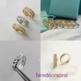 Anelli Tifannissm Acciaio al titanio T Classico per donna Anello doppio vero doppio vuoto s925 Placcato in argento 18k con diamanti Design geometrico Coppia leggera con scatola originale