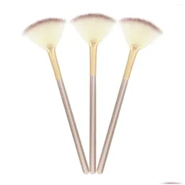 Makeup Brushes 3 PCS Fan Brush Powder Highlighter Kit Cosmetics B Ansiktsformad Drop Delivery Health Beauty Tools Tillbehör Dhjce