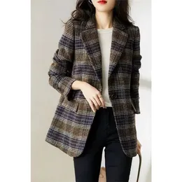 Frauen herbst Wolle Mantel Retro Britischen Stil Plaid Jacken Schlanke Taille Anzug Jacke Futter Frühling Blazer Weibliche Oberbekleidung 231229