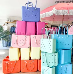 Summer Womens Mens Luxury Designer Bogg Beach Bags Totes Shoulder Shopping Bag Top Handle Basket Fashion PVC Plastic Travel Cross Body Handbags Trunk Clutch Hand
