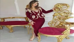 Karakou algerien Burgund Abendkleider mit Schößchen 2021 Langarm Goldapplikation Sexy Schlitz Knöchellang Anlass Abendkleid6357382