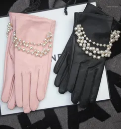 Fem fingrar handskar kvinnor039s handskar äkta läder pärla dekoration kort tunn håll varm plus sammet kvinnlig elegant svartrosa 12195295