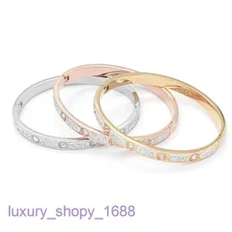 Neumáticos de automóvil de lujo Pulsera de destornillador de diseño Moda Acero de titanio nueva moda simple y elegante luz lujosa color de gama alta resistir con caja original 6CAG