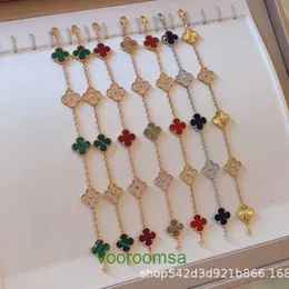 Pulseras de encanto Luxury Van Clover Designer Pulsera Fanjia Gold Edición alta Cuatro Hojas Hierba Cinco Flor Hembra Genuino Galvanizado 18k Con Caja