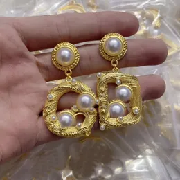 stud stud studs studs brass diamonds أقراط د رسائل بيضاء لؤلؤة 18 كيلو بايت مطلي بالذهبية مضادة للحساسية مصمم أذن للسيدات