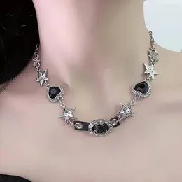 Hänghalsband svarta hjärtformade fjärilsängar halsband för kvinnor av god kvalitet Rhinestone Crystal Zircon Star Chain Chokers