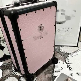 Kvinnliga resväska 20 tum resor helgbagages designer högkvalitativa bagage 240115