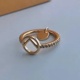 Fashion Designer Pear Rings For Women Luxurys Designers Letter F Rings Fashion Jewelry For Lovers Couple Ring For Wedding Gift D2109291 Csgi