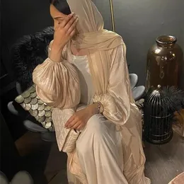 Clothing Eid Djellaba Abaya Shiny Soft Sleeves Silky Kimono Dubai Turkey Muslim Dress Islam Abayas With Belt WY56 220713