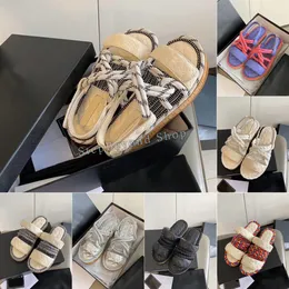 Tasarımcı Sandallar Kadın Kordon Sandal Dantelleri Kuzu Dersleri Yaz Ayakkabıları Eğlenceli Kalın Solmuş Moda Ayakkabıları All Maç Moda Rahat Boyut 35-40