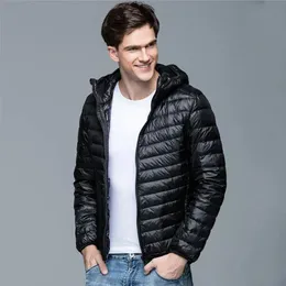 Chaquetas para hombre abrigo de invierno mullido moda con capucha 90% chaquetas de plumón de pato blanco abrigo de plumón ultraligero Parkas delgadas portátiles 5xl 6xl