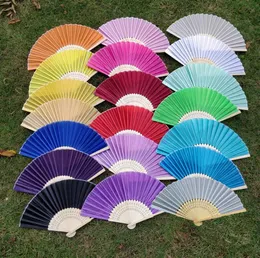 Personalized Wedding Gift Silk Fan Cloth Folding Hand Fans Customized Bride Groom Name Wedding Favor For Guest Gifts Arts And Crafts SN5336