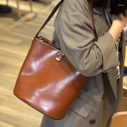 Sacos de noite Bolsa de ombro de couro genuíno simples all-match balde de couro 2024 moda coreana bolsas de luxo casual commuter bolsas