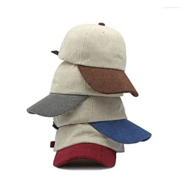 Berretti da baseball in velluto a coste a contrasto da baseball unisex primavera e autunno versione coreana coppia di moda cappelli versatili a becco d'anatra da strada