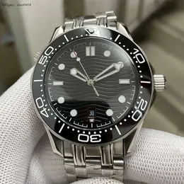 Super Glass Sapphire Miyota Graded Diver M MM Automatiska mekaniska herrklockor Titta på rostfritt stålarmband Rotatable Bezel Case Echanical Ens