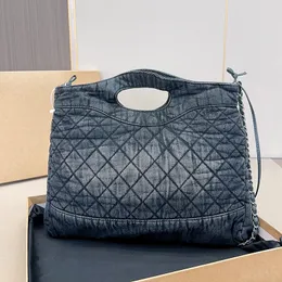 Stor kapacitet denim kvinnor shopping axelväska matelasse kedja quiltad handväska utomhus rese resväska crossbody designer plånbok nyckel påse sacoche 36cm