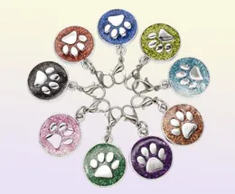 20pcslot färger 18mm fotavtryck katt hund tass tryck hängande pendell charm med hummerlås passar för diy nyckelchains mode smycken 6487743