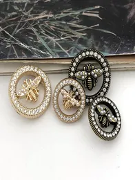 Metal Vintage Bee Diy Sewing Button Round Crystal Pearl Bee Buttons for Shirt Sweater Coat7049000