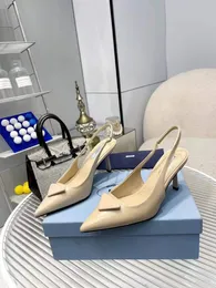 Famosas Sandálias Triângulo 75 mm Bombas Itália Lindas Mulheres Dedos Apontados Elástico Slingback Strap Nude Couro Designer Vestido de Noite Sandália Salto Alto Caixa UE 35-43