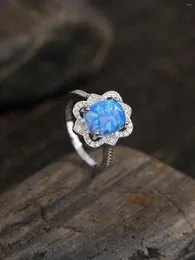 Cluster-Ringe Original hochwertiger Damenring aus Silber 925 mit schillerndem blauem Opal und Zirkon, exquisiter, anmutiger Stil für die Mädchenparty