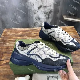 Rhytons Sneakers Designer أحذية غير رسمية الرجال الرجال المدربين خمر Dad Clunck Sneaker Chaussures Rhytons Sport Runner Shoes Size 35-46