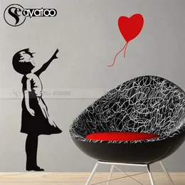 Banksy Ragazza Wall Sticker Palloncino Amore Cuore Decalcomania del vinile Ragazze Camera da letto Camera dei bambini Adesivi Home Decor T200601347V