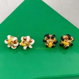 Bottegaly Venettaly earringsシンプルな豪華な黒い白いエナメルテクスチャー色の花のイヤリングイヤリングスペシャルオファー