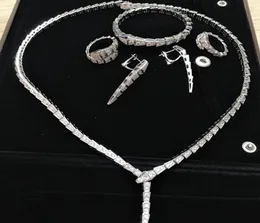 Merk bruiloft dunne slanke armband clip oorbellen sieraden set brede ring ketting party set voor dames5668770