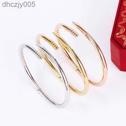 Clássico luxo pulseira de unhas para homens mulheres moda casal pulseira amor designer 316l titânio aço chapeamento 18k ouro manguito pulseiras jóias presente sguy