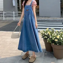 Lässige Kleider Vintage bestickter Denim-Riemenrock 2024 Sommer mittellanges Taillenkleid Kinderweste für Frauen