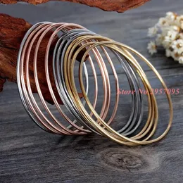 Tasarım Moda 12 PCS Set Yuvarlak Bilezik Manşet Silvergoldrose Altın Renk Paslanmaz Çelik Bangles Kadınlar İçin Kaveller 240105