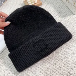 Designer di lusso Beanie Skull Caps Cappelli lavorati a maglia Autunno Inverno Protezione Moda Uomo e donna Casual Outdoor Marca Lettera Cappello da sci Accessori di alta qualità Regalo