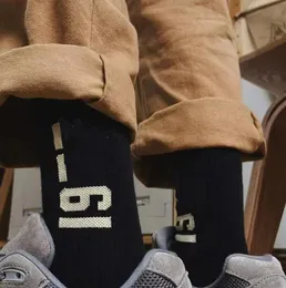 Erkek Kadın Spor Çorap Kalsetinler Largos Disigner Sock, Kadın Stoklama Saf Pamuk Spor Supling Sock Emici Nefes Alabası Kısa Tekne Çorapları Lüks Spor
