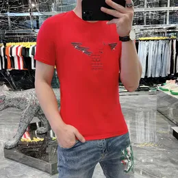 Slimt Shirt Diamond Pure Cotton Top Men Design Ins Fashion Märke Kort ärm Casual Mercerized Cotton Red Explosive New Fashion Crew-Neck Herrkläder Korta ärmar