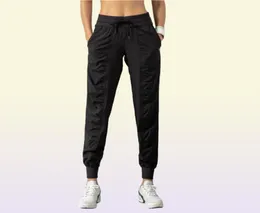 Yoga Outfits Designer Calças Longas Mulheres Esporte Correndo Alinhar Yoga Ao Ar Livre Ginásio Bolsos Slim Fit Lu Sweatpants Pant Jogger Pants8302287