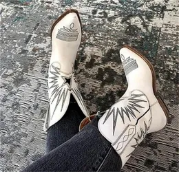 Vinapobo Neue Marke Bestickte Western Cowboy Stiefel für Frauen Quadratische Med Heels Spitze Zehen Hohe Qualität Kniehohe Stiefel frauen Schuh 24510231