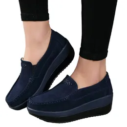 EOFK Spring Autumn Women Flats Platform Loafers Ladies äkta läderkomfortkil Mockasiner Ortopedisk slip på casual skor 240106