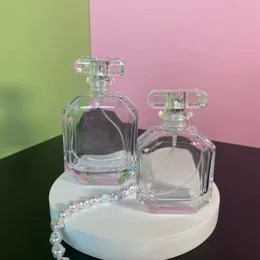 30 ml 50 ml 100 ml Bajonett-Parfümflasche aus Glas, tragbare Reise-Drucksprühflasche, transparentes Glas, leer, nachfüllbar, Kosmetika 230106