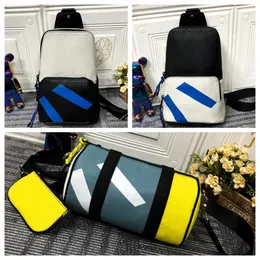 Herren-Designer-Crossbody-Geldbörse, lässige Brusttasche aus Vollnarbenleder, Wochenend-Reisetasche, Outdoor-Sporttasche, Designer-Kissen-Crossbody-Hüfttasche aus echtem Leder