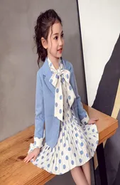 新しい子供039S衣料品女の子の赤ちゃんの春と秋の服ガールズカジュアルブレザーソリッドドットドレスクロスセットスーツスーツスーツ