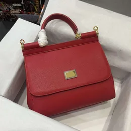 10A عالي الجودة حقيبة يد D مصمم أزياء Clamshell Bag Classic Leather Women Women Casual Shopping Bag G Presal Based Base