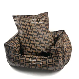 Letti per cani designer con motivo classico di divano per cani impermeabili-odor, per cani piccoli e medi, gatto, letto per animali domestici in pelle PU.Colore marrone (piccolo) M29