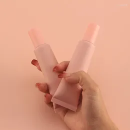 Dudak Gloss Özel Logo Yağ Nemlendirici Ruj için Damat Torullandırma Lipgloss Taban Dolum Pembe Kutu 30ml Toptan Toplu İş 20 PCS