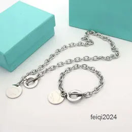 Para mujer para hombre Tarjeta redonda Pulsera Conjuntos de joyería de diseño Cumpleaños Regalo de Navidad Plata 925 OT Hebilla Collares Pulseras Joyería de declaración de boda