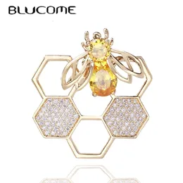 Blucome Broche de colmeia de abelha fashion de cobre para meninas com fivela anti-iluminação e acessórios de roupas da moda 240106