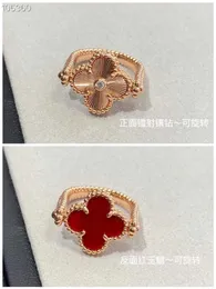 Klassiska Van Jewelry Accessories 925 Sterling Silver Four Leaf Clover Doubleided Flipped Red Agate White Shell Laser CNC Car Flower Piece Ring Five Armband för Wome