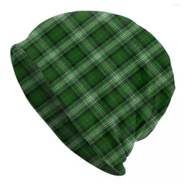 Baskenmützen, grün und weiß, schottisches Tartan-Flanell, kariert, Skullies, Mützen, warme Herbst-Winter-Mütze, gestrickte Motorhaubenkappen für Männer und Frauen