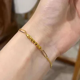 Poche paia di un design di nicchia Instagram in oro rotto chiaro per ragazze Sier per braccialetti estivi