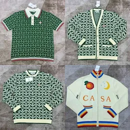 Erkek Sweaters Kazablanka 24ss Yeni Tasarımcı Sweater Ceket Klasik Sıcak İnci Düğmesi Kamı Kırışın Çok yönlü unisex jakard yarım kollu üst gevşek kazak polo gömlek